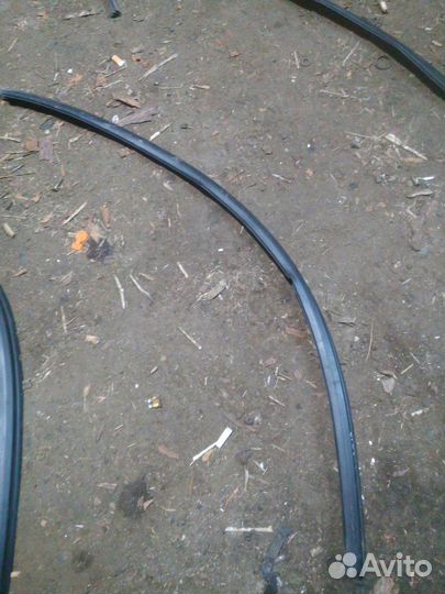 Уплотнитель дверного проема передний правый Zaz Ch