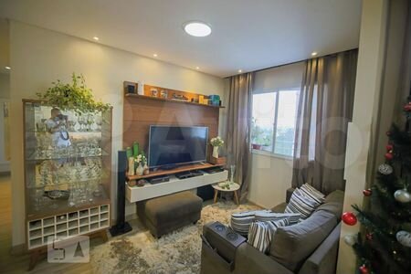 Доля в 3-к. квартире, 62 м², 2/2 эт.