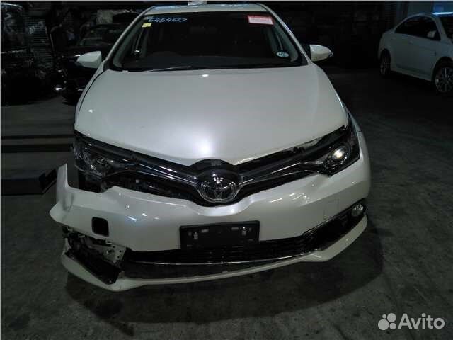 Разбор на запчасти Toyota Auris E18 2012