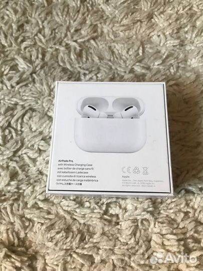 Коробка от airpods pro