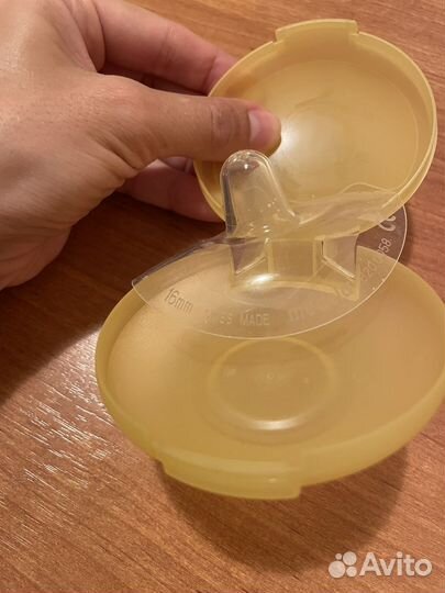 Накладки на грудь medela