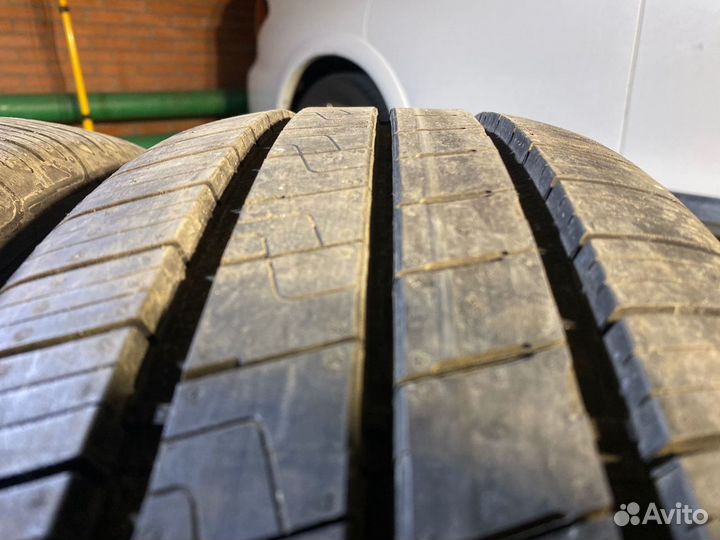 Goodyear EfficientGrip Performance 195/60 R18 96H