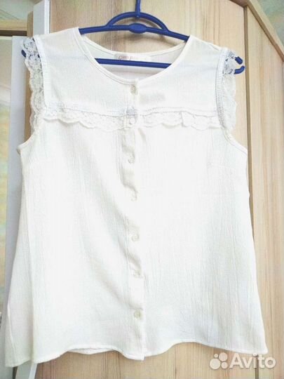 Блузка белая