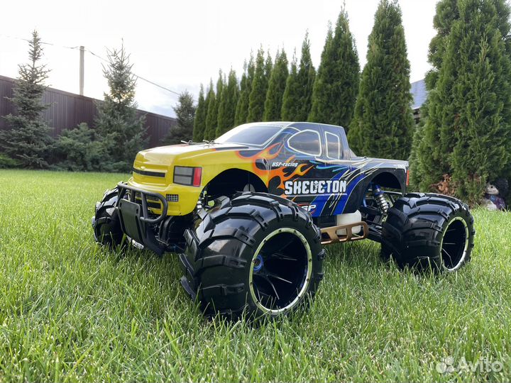 Радиоуправляемая модель с двс Skeleton