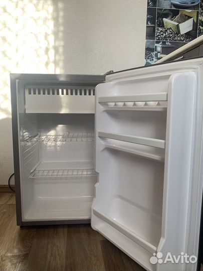 Продам мини холодильник