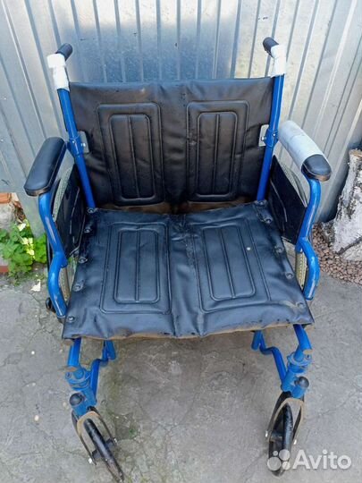 Инвалидное кресло-коляска 