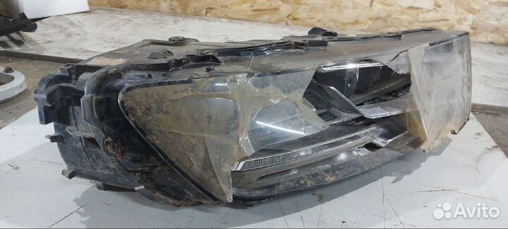 Фара светодиодная передняя правая Audi Q7