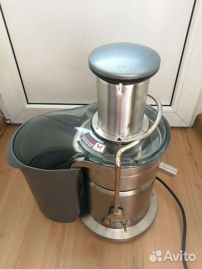 Соковыжималка Bork S800