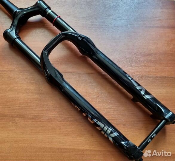 Вилка 27.5 Rock Shox Lyrik Ultimate 160мм Boost