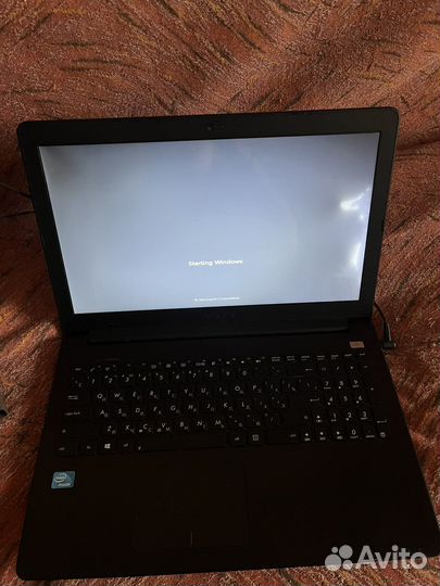 Ноутбук asus