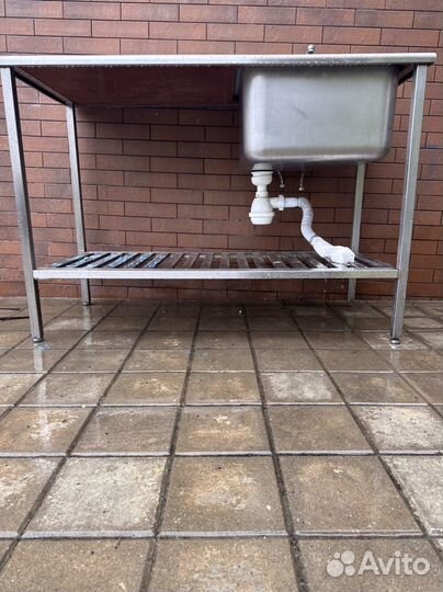 Мойка из нержавейки со столом