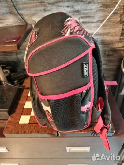 Школьный рюкзак