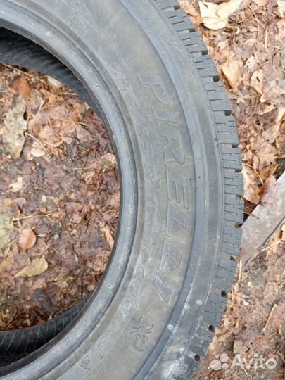 Pirelli Carrier 225/65 R17 19B