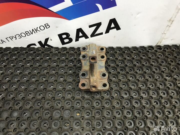 Кронштейн V- образной тяги