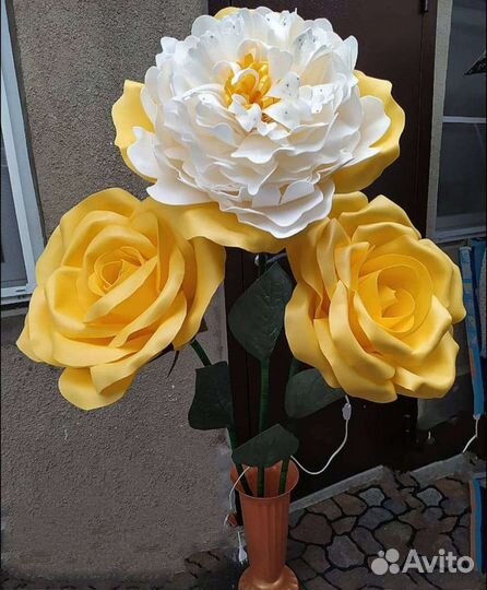 Ростовые цветы из изолона