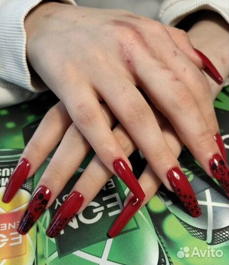 Маникюр, педикюр