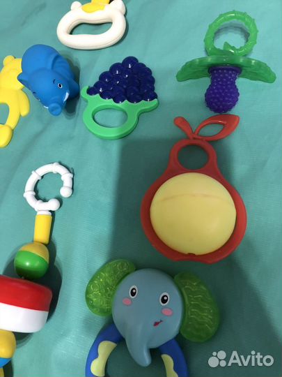 Игрушки для новорожденных