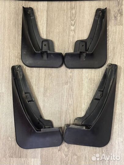 Брызговики geely monjaro