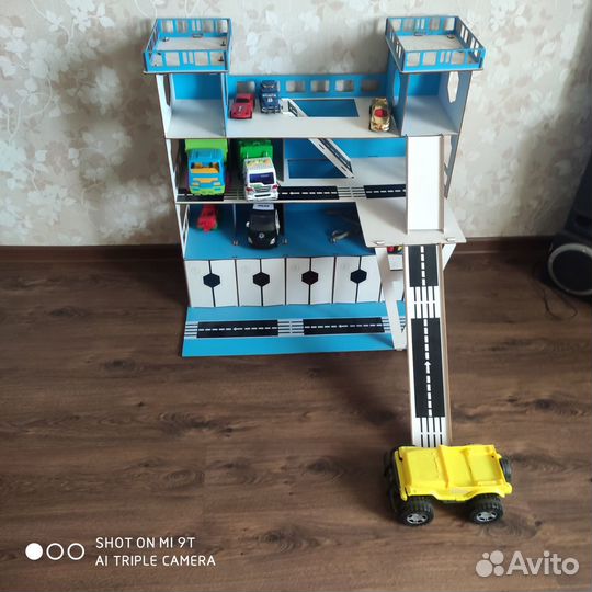 Продам стоянку для автомобилей