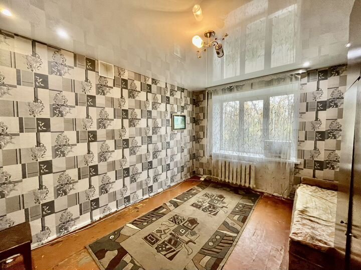 Комната 12,8 м² в 1-к., 1/5 эт.