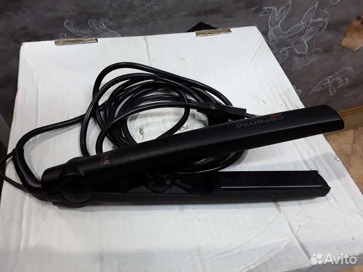 Выпрямитель для волос. Плойка