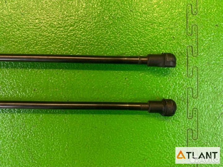 Амортизатор капота передняя toyota crown