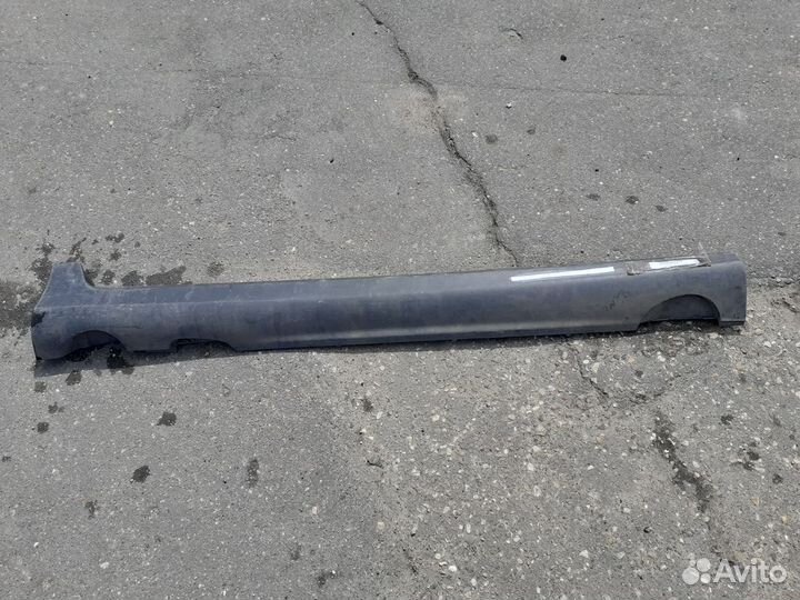 Накладка порога правого volvo XC60 2011г