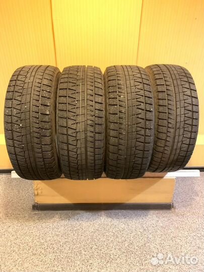 Bridgestone Blizzak Revo GZ 225/55 R17 97S