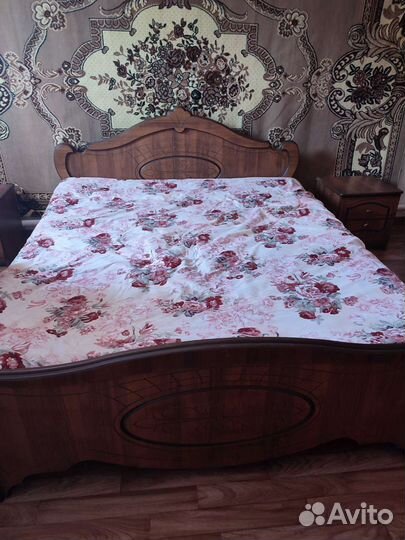 Спальный гарнитур бу