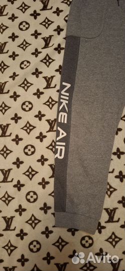 3 пары спортивных штанов