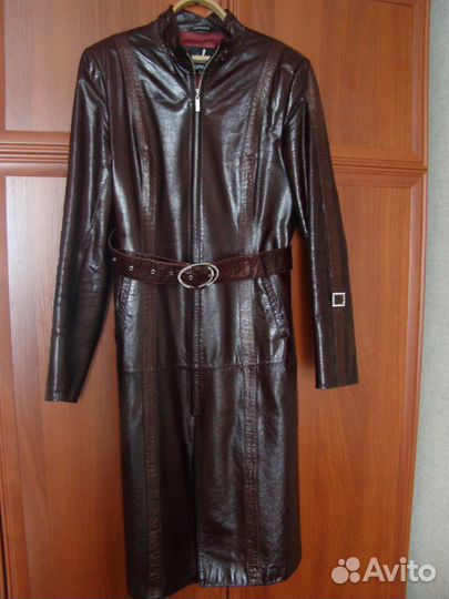 Кожаный плащ
