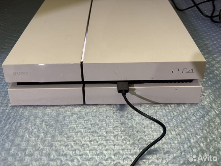 Playstation 4 White 500 GB по 9.00