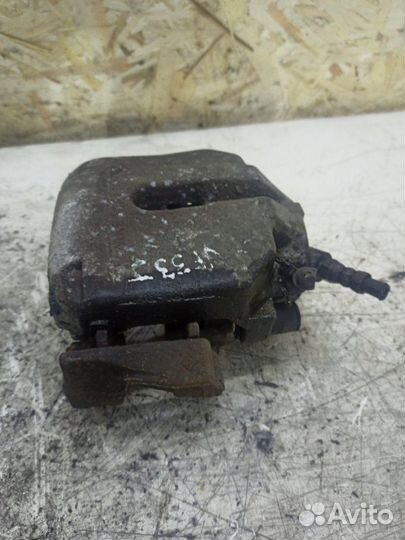 Тормозной суппорт передний левый Bmw 5 Series