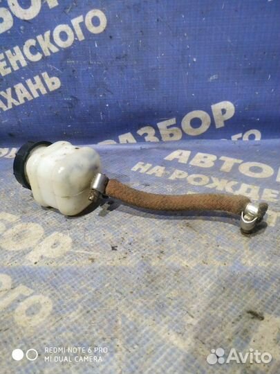 Бачок сцепления Ваз Лада 2104 универсал 2106 2010