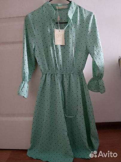 Платье новое 42 размер