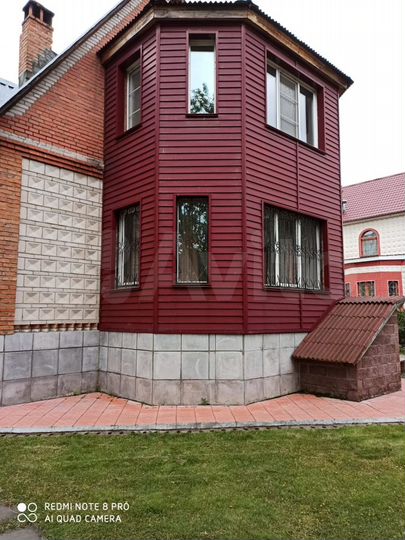 Коттедж 372,3 м² на участке 13 сот.