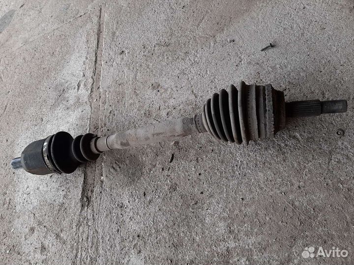 Привод левый Рено Scenic 1