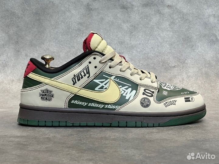 Кроссовки Nike dunk