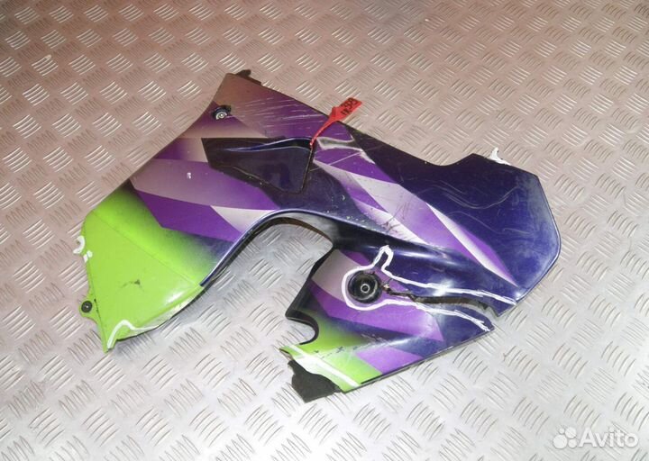 Пластик боковой Kawasaki ZX-9R, ZX900C