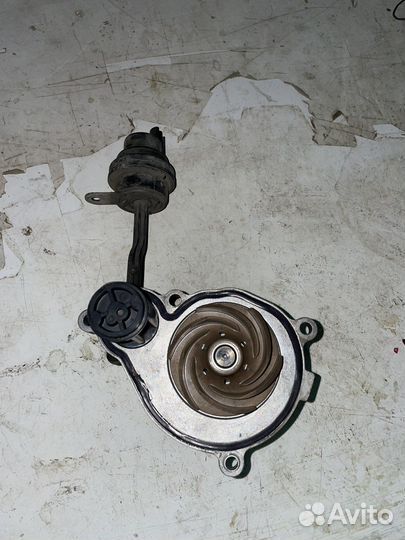 Помпа на BMW F30