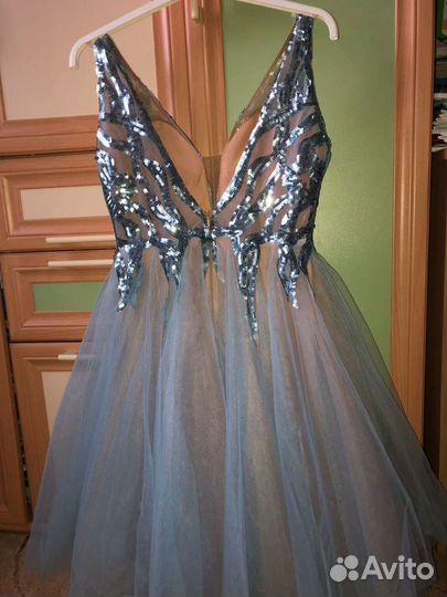 Вечернее платье
