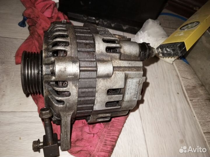 Генератор на lancer 1998г. Рабочий контрактный