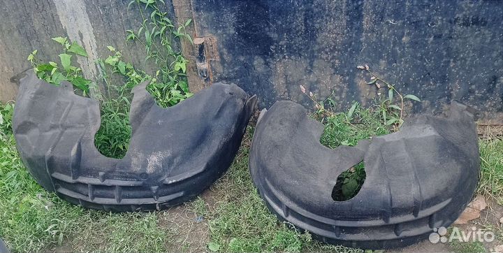 Подкрылки задние на volkswagen Jetta 6