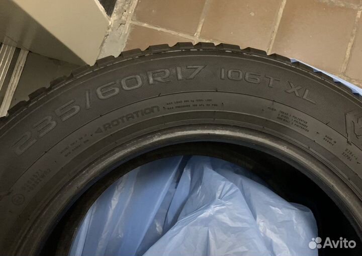 Nokian Tyres Hakkapeliitta 8 235/60 R17