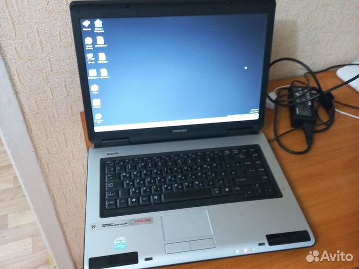 Ноутбук Toshiba satellite l40 - 14b