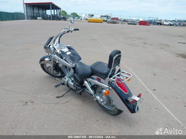 2004 honda VT750 CA