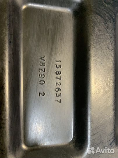 Кронштейн акб Cadillac Escalade 3 GMT900