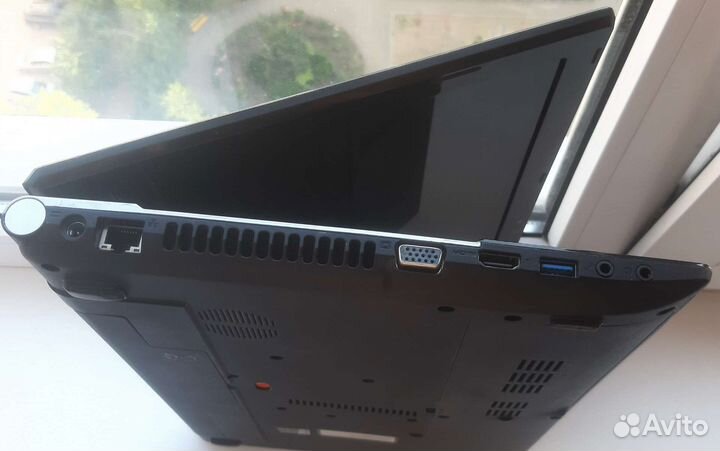 Мощный ноутбук Acer i5 8Gb с 2 видео ssd+hdd