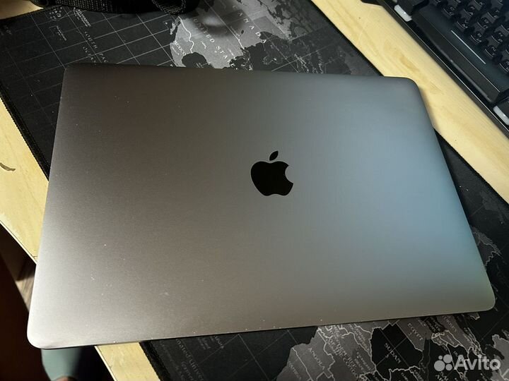 Macbook Pro 13 2016 8/256gb
