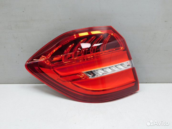 Фонарь задний наружный левый Mercedes-Benz GL/GLS